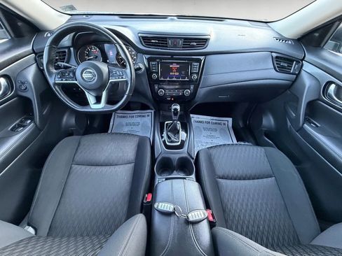 Used 2018 Nissan Rogue SV AWD/4WD image 10