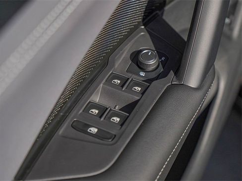 New 2026 Volkswagen Tiguan SE image 16