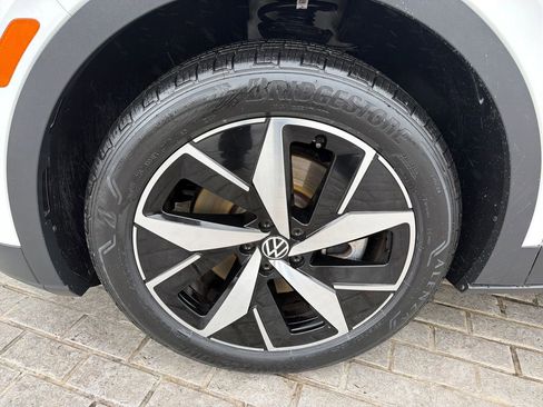 Certified 2023 Volkswagen ID.4 Pro S AWD/4WD image 27
