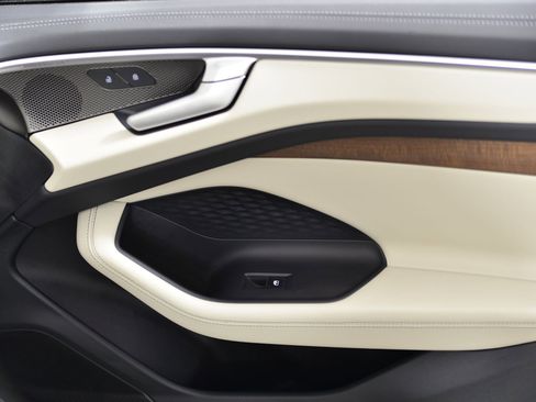 New 2026 Audi A6 Premium Plus image 9