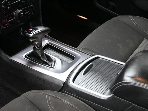 Used 2019 Dodge Charger SXT image 20