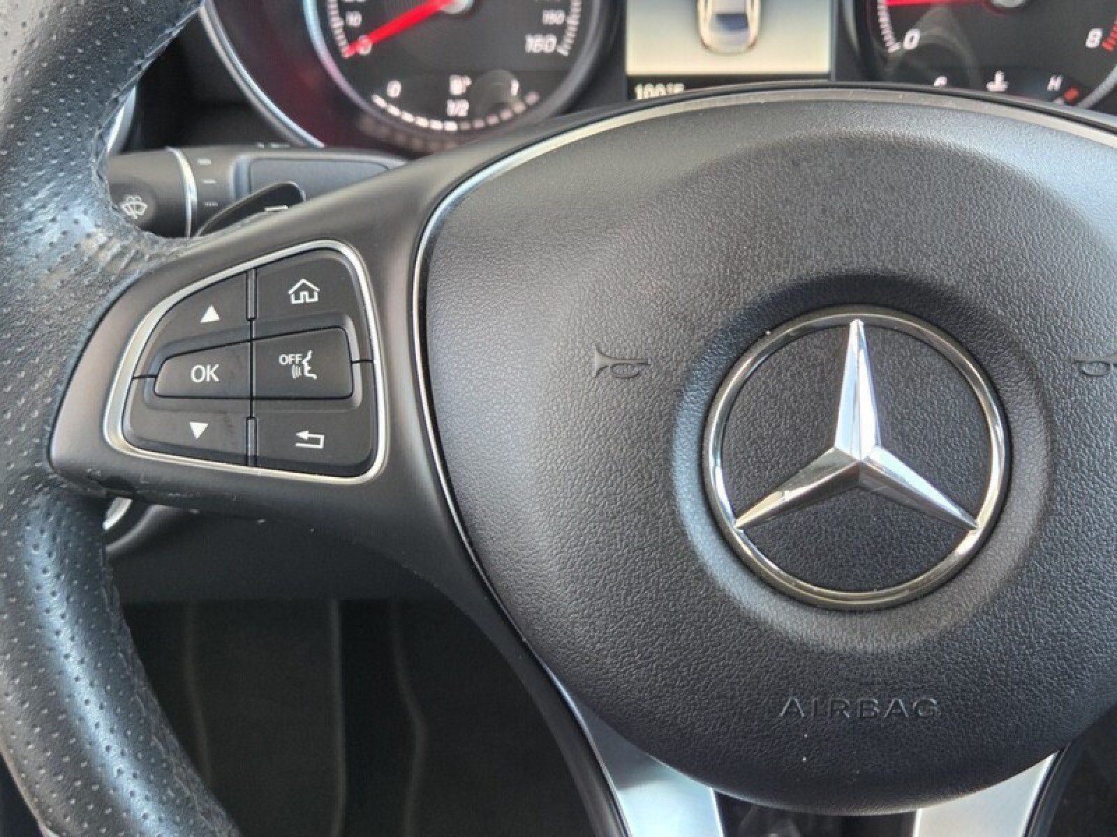 Used 2018 Mercedes-Benz C 300 Sedan image 26