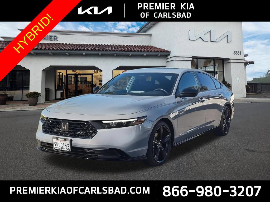 Used 2025 Honda Accord Sport image 1