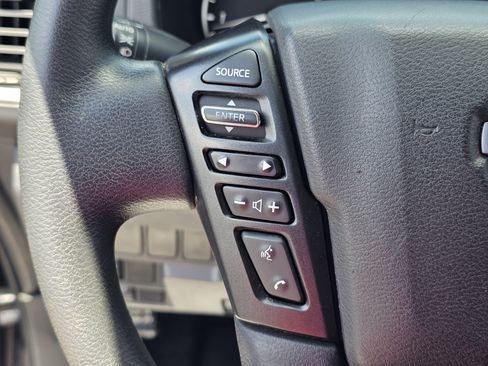 Used 2024 Nissan Frontier SV RWD image 19