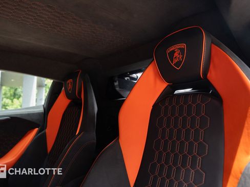 Used 2024 Lamborghini Revuelto AWD/4WD image 4