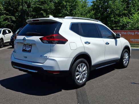 Used 2020 Nissan Rogue SV AWD/4WD image 7