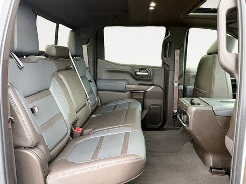 Used 2021 GMC Sierra 1500 Denali w/ Denali Premium Package AWD/4WD image 9