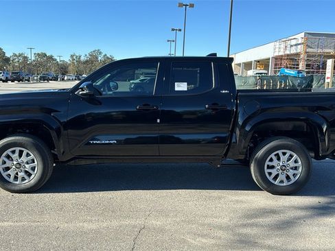 New 2026 Toyota Tacoma SR5 image 4