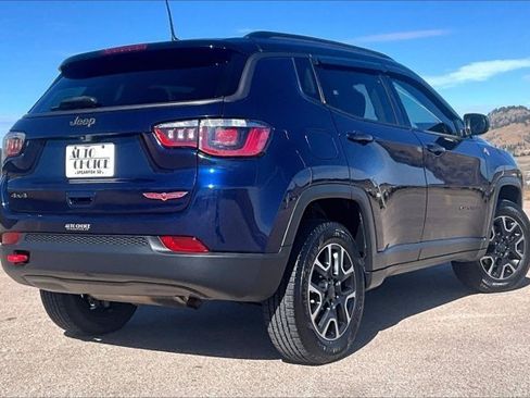 Used 2019 Jeep Compass Trailhawk image 5