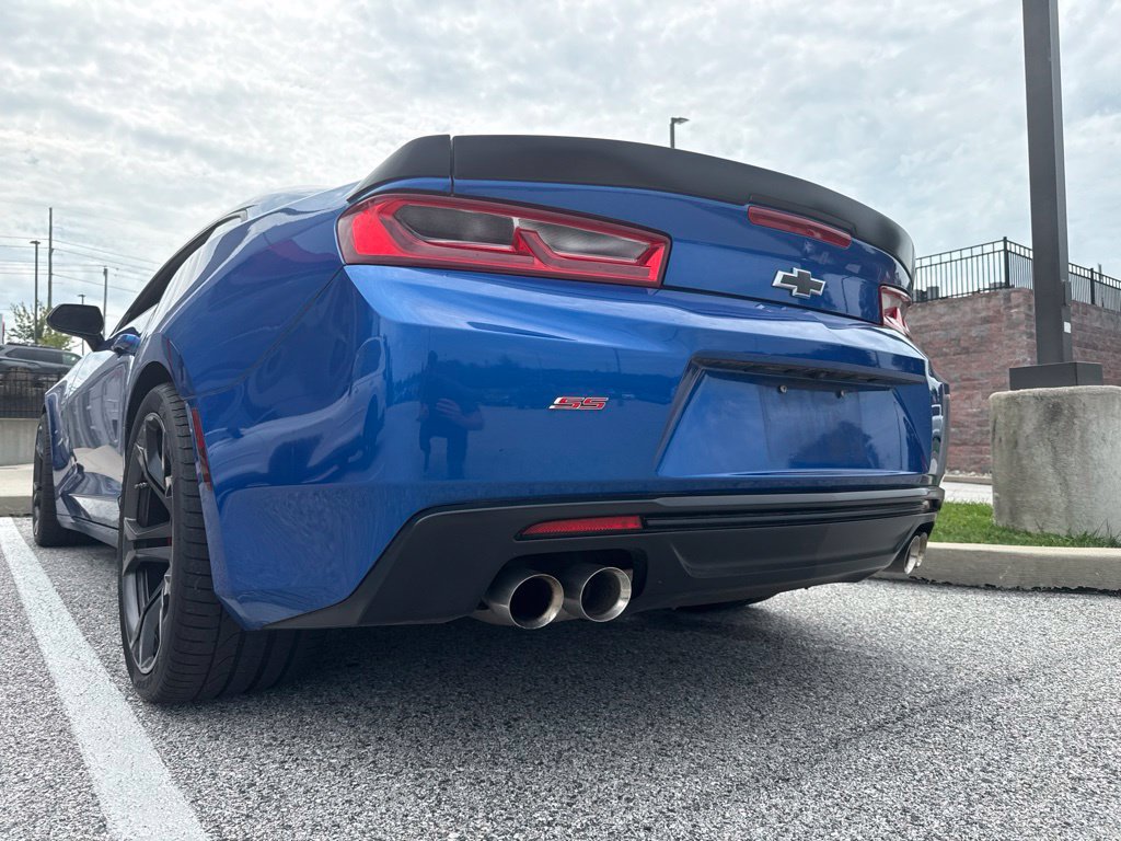 Used 2018 Chevrolet Camaro SS RWD image 7