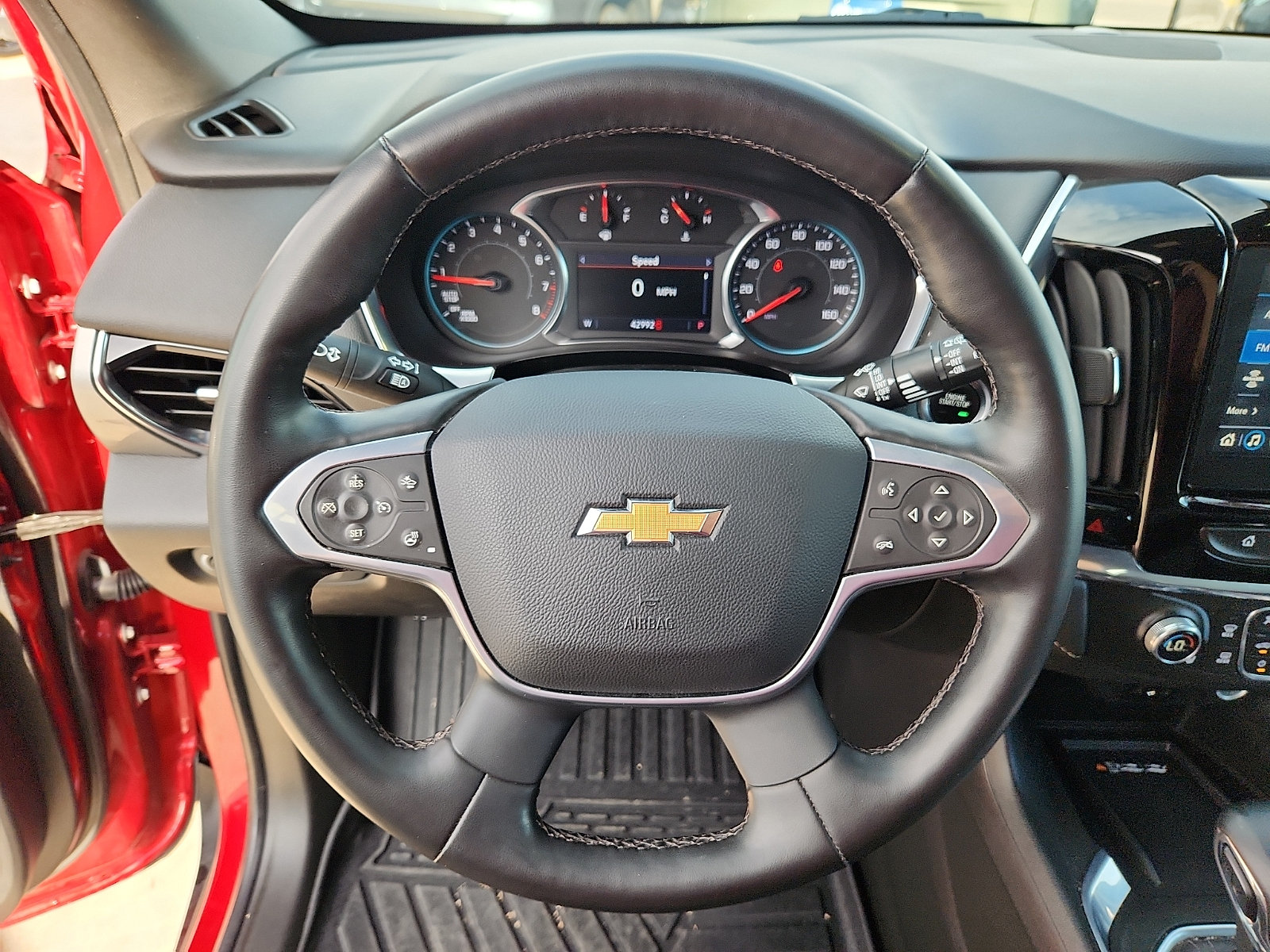 Used 2023 Chevrolet Traverse LT AWD/4WD image 16