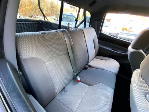 Used 2013 Toyota Tacoma 4x4 Double Cab image 19