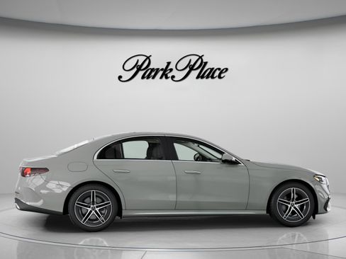 New 2026 Mercedes-Benz E 350 4MATIC Sedan image 25