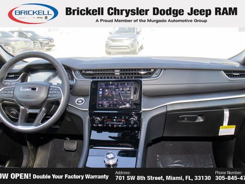 New 2025 Jeep Grand Cherokee Laredo X w/ Luxury Tech Group I image 20