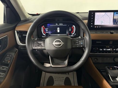 Used 2026 Nissan Rogue Platinum w/ Platinum Premium Package AWD/4WD image 29