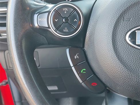 Used 2014 Kia Soul + image 22