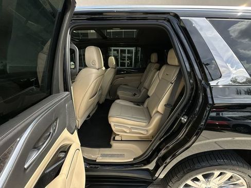 Certified 2021 Cadillac Escalade Premium Luxury RWD image 31