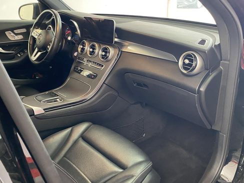 Used 2020 Mercedes-Benz GLC 300 w/ Multimedia Package image 7