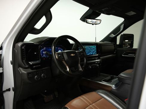 Certified 2024 Chevrolet Silverado 3500 High Country w/ High Country Premium Package AWD/4WD image 48