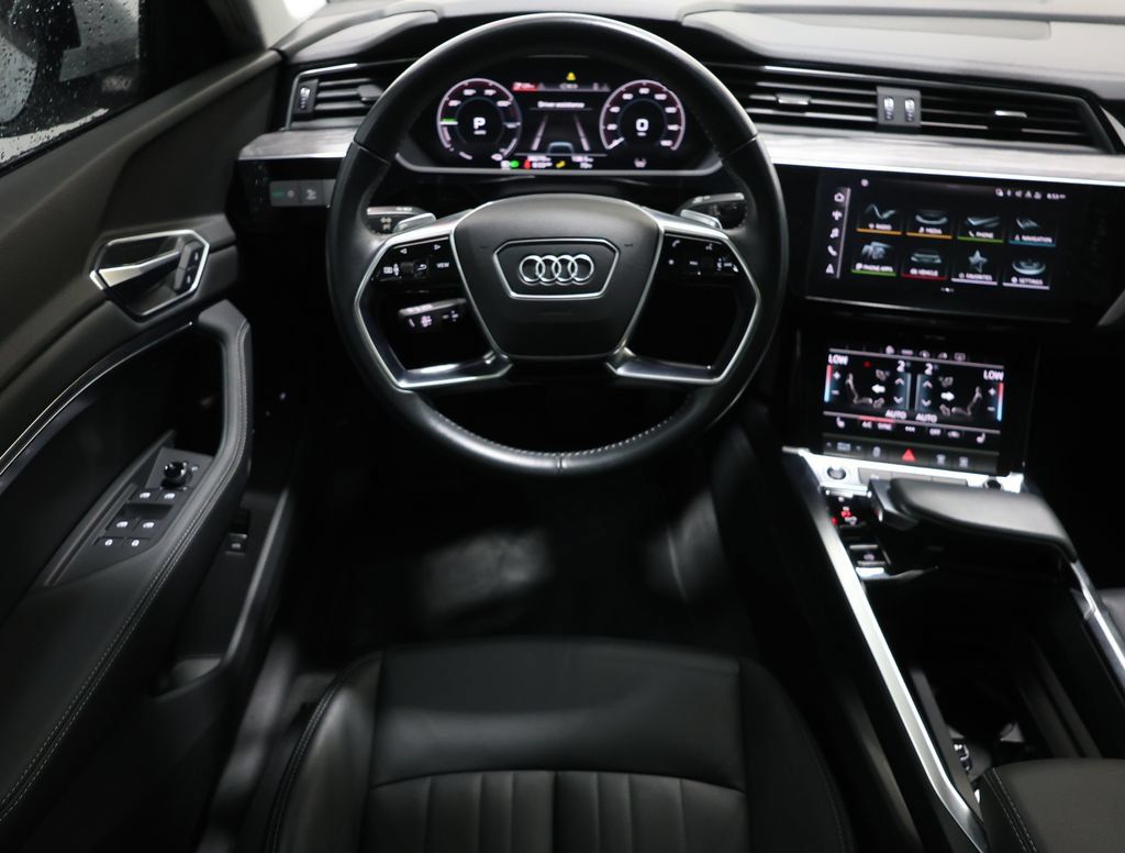 Used 2021 Audi e-tron Premium w/ Convenience Plus Package AWD/4WD image 16