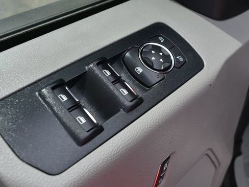 Used 2017 Ford F150 XLT w/ Equipment Group 301A Mid AWD/4WD image 20