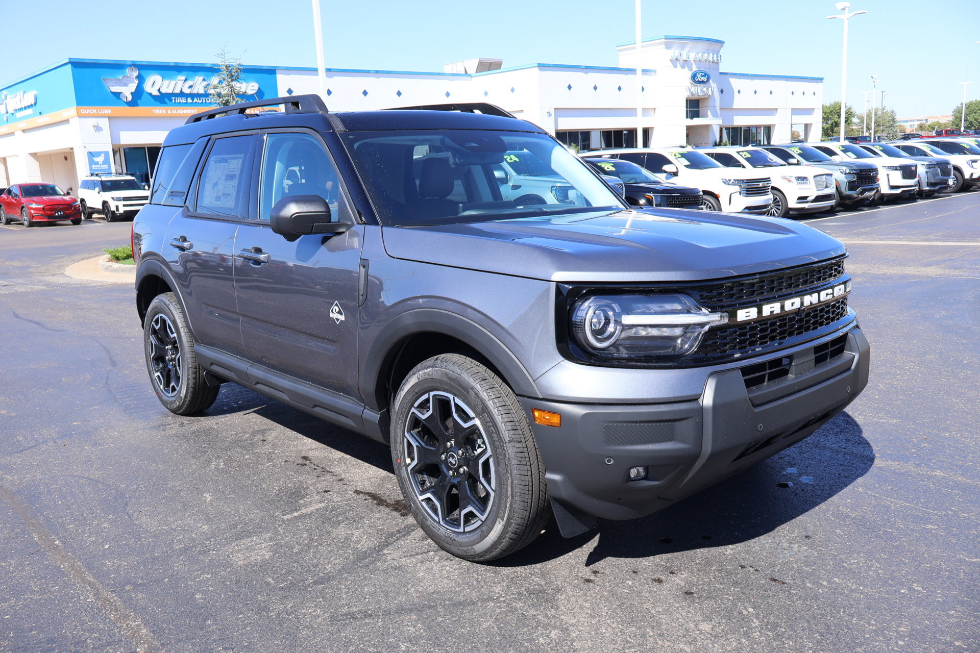 New 2026 Ford Bronco Sport Outer Banks w/ Outer Banks Tech Package+ AWD/4WD image 1