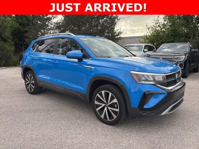 Certified 2022 Volkswagen Taos SE w/ IQ.Drive SE Package