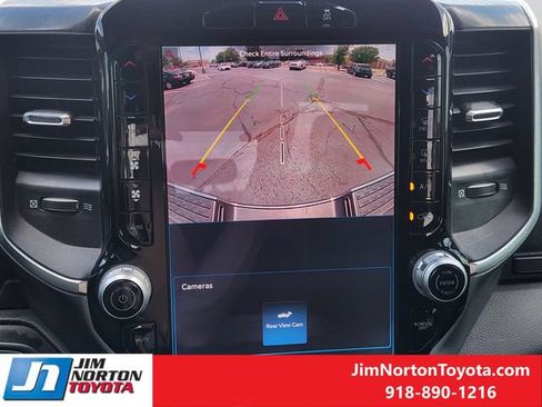 Used 2025 RAM 2500 Big Horn AWD/4WD image 19