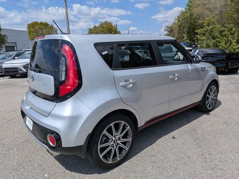 Used 2017 Kia Soul ! w/ Tech Package image 4