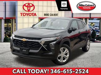 Used 2025 Chevrolet Trax LS FWD video 1