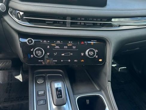 Used 2024 INFINITI QX60 Luxe w/ Vision Package FWD image 24