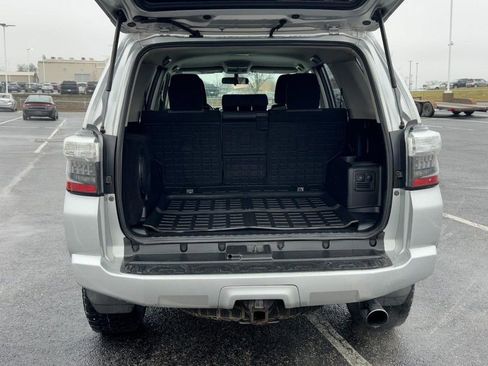 Used 2014 Toyota 4Runner SR5 image 4