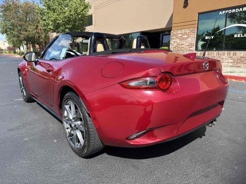 Used 2016 MAZDA MX-5 Miata Grand Touring RWD image 15