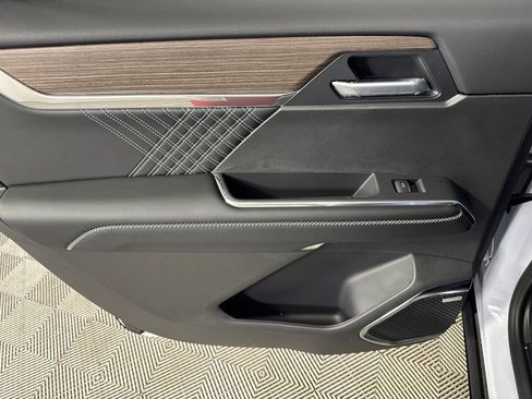 New 2026 GMC Acadia Denali w/ Super Cruise Package image 22