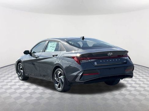 New 2026 Hyundai Elantra Limited image 14