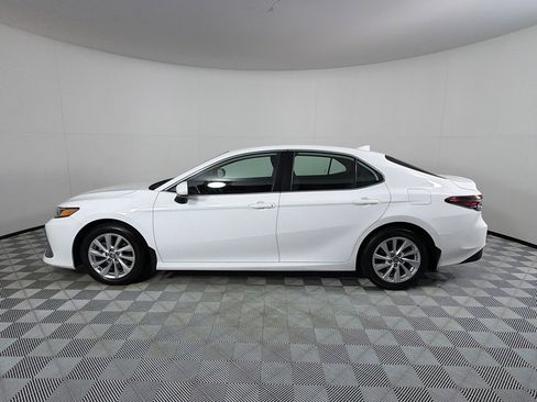 Used 2023 Toyota Camry LE AWD/4WD image 8