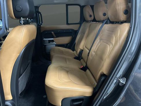 Used 2023 Land Rover Defender 130 First Edition image 30