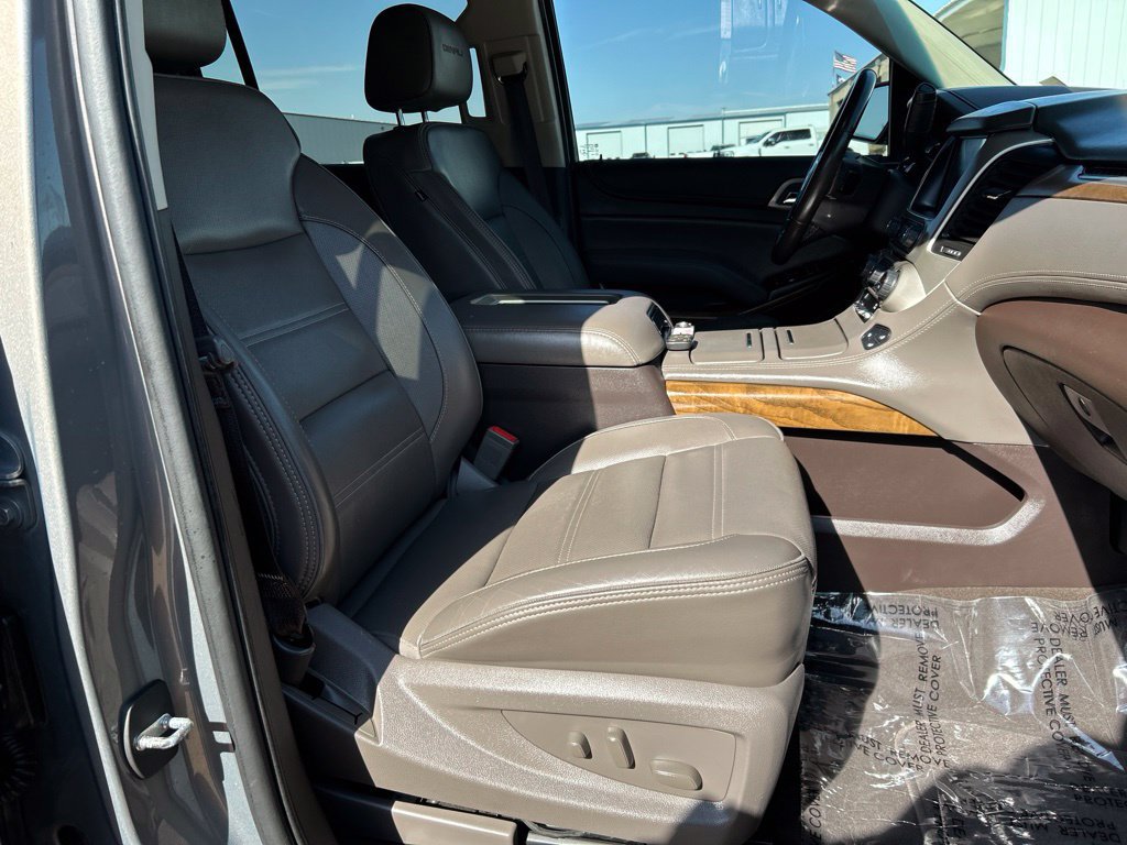 Used 2019 GMC Yukon XL Denali AWD/4WD image 48