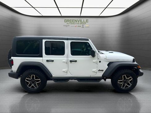 Used 2025 Jeep Wrangler Unlimited Sport AWD/4WD image 4