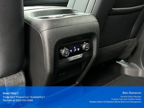 Used 2025 Chevrolet Traverse LT AWD/4WD image 19