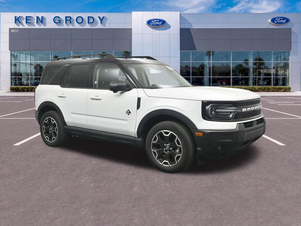 Used 2025 Ford Bronco Sport Outer Banks w/ Outer Banks Tech Package+ AWD/4WD image 21