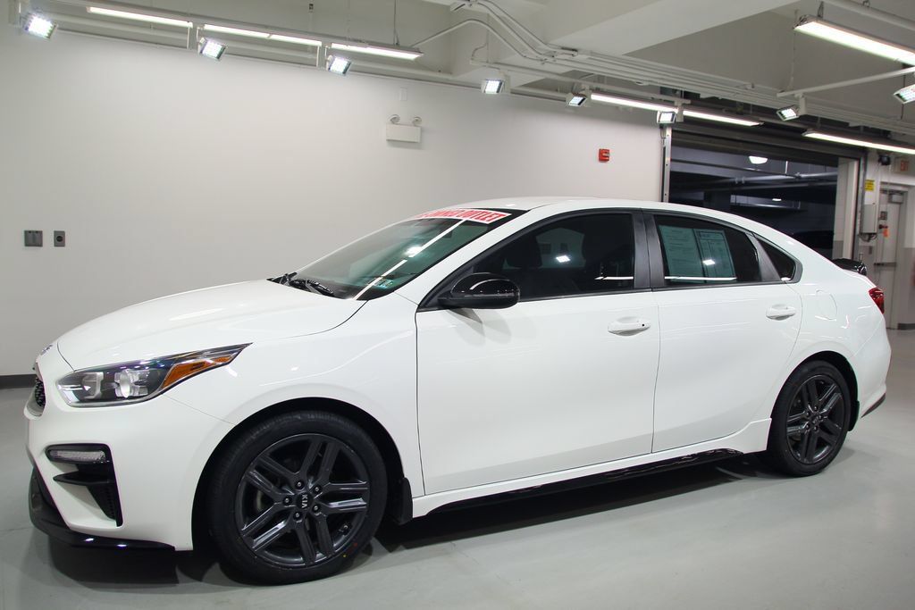 Used 2021 Kia Forte GT-Line FWD image 3