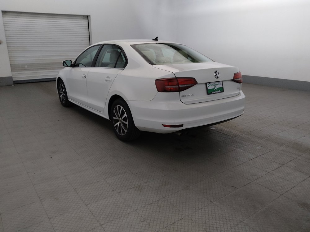 Used 2017 Volkswagen Jetta SE FWD image 5