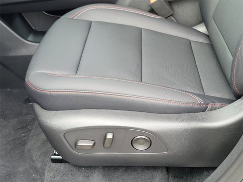 New 2026 Chevrolet Traverse Z71 image 12