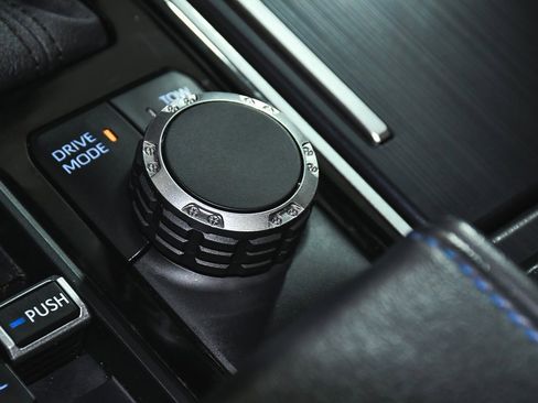 Used 2024 Toyota Tundra Platinum image 46