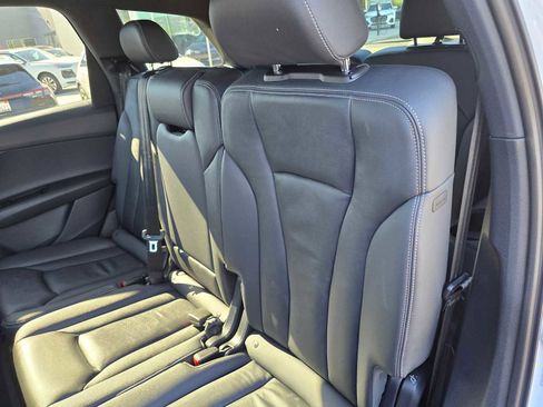 Used 2025 Audi Q7 2.0T Premium w/ Convenience Package image 20