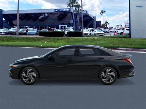 New 2026 Hyundai Elantra SEL Sport w/ Cargo Package image 3