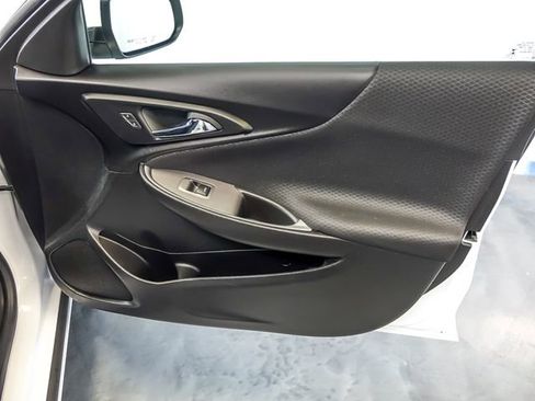 Used 2024 Chevrolet Malibu LT image 29