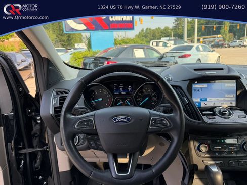 Used 2017 Ford Escape Titanium AWD/4WD image 23