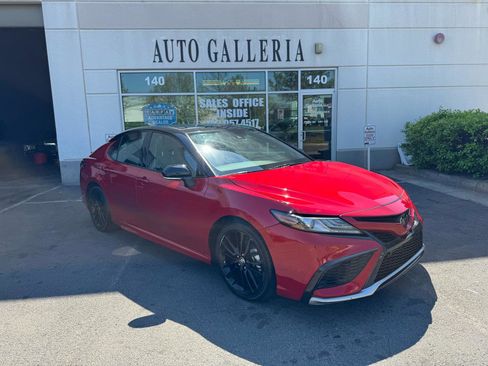 Used 2024 Toyota Camry XSE w/ Navigation Package image 6